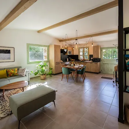 Domaine Pardini Feriehus *